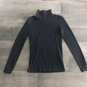 Uniqlo Turtleneck shirt size S
